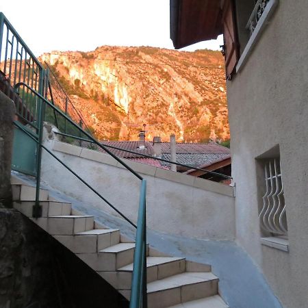 Au Bonheur Suspendu Apartment Понт-ен-Роаян Екстериор снимка